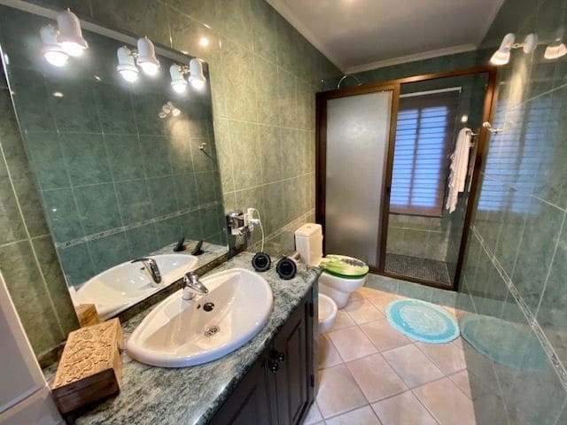 2 soveværelse Villa til salg i Villaverde med garage - € 1.300.000 (Ref: 9176156)