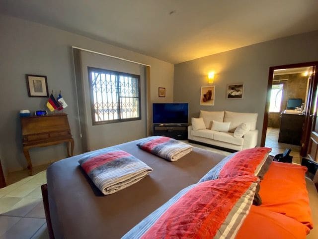 2 soveværelse Villa til salg i Villaverde med garage - € 1.300.000 (Ref: 9176156)