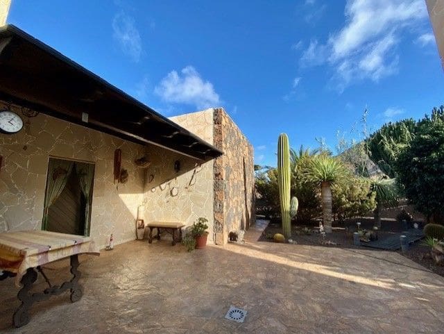 2 soveværelse Villa til salg i Villaverde med garage - € 1.300.000 (Ref: 9176156)