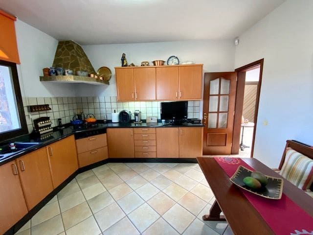 2 soveværelse Villa til salg i Villaverde med garage - € 1.300.000 (Ref: 9176156)