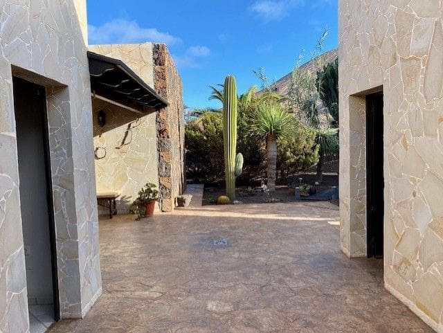 2 soveværelse Villa til salg i Villaverde med garage - € 1.300.000 (Ref: 9176156)