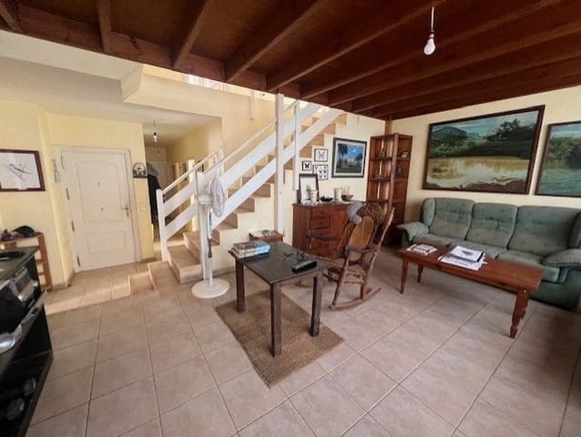 5 Zimmer Villa zu verkaufen in Corralejo, La Oliva mit Garage - 525.000 € (Ref: 9176157)