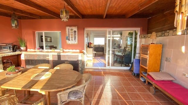2 Zimmer Apartment zu verkaufen in Corralejo, La Oliva mit Pool Garage - 265.000 € (Ref: 9310431)