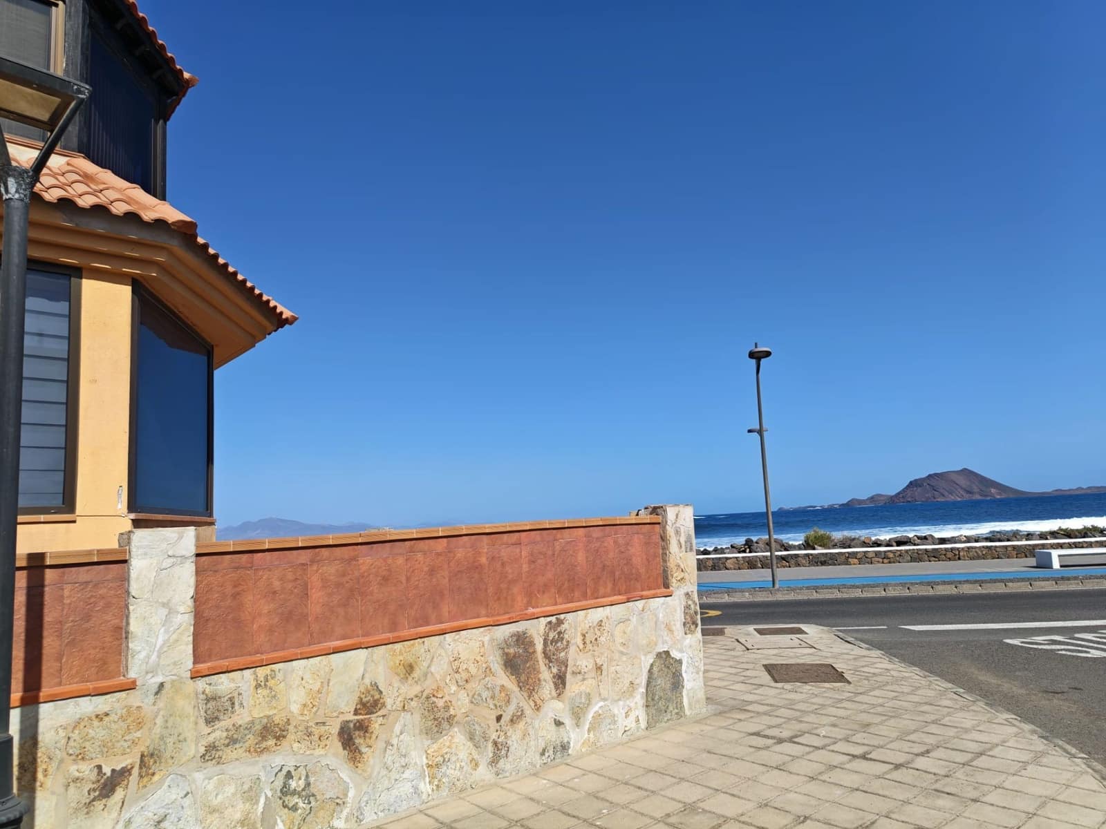 2 bedroom Apartment for sale in Corralejo - € 355,000 (Ref: 9366920)