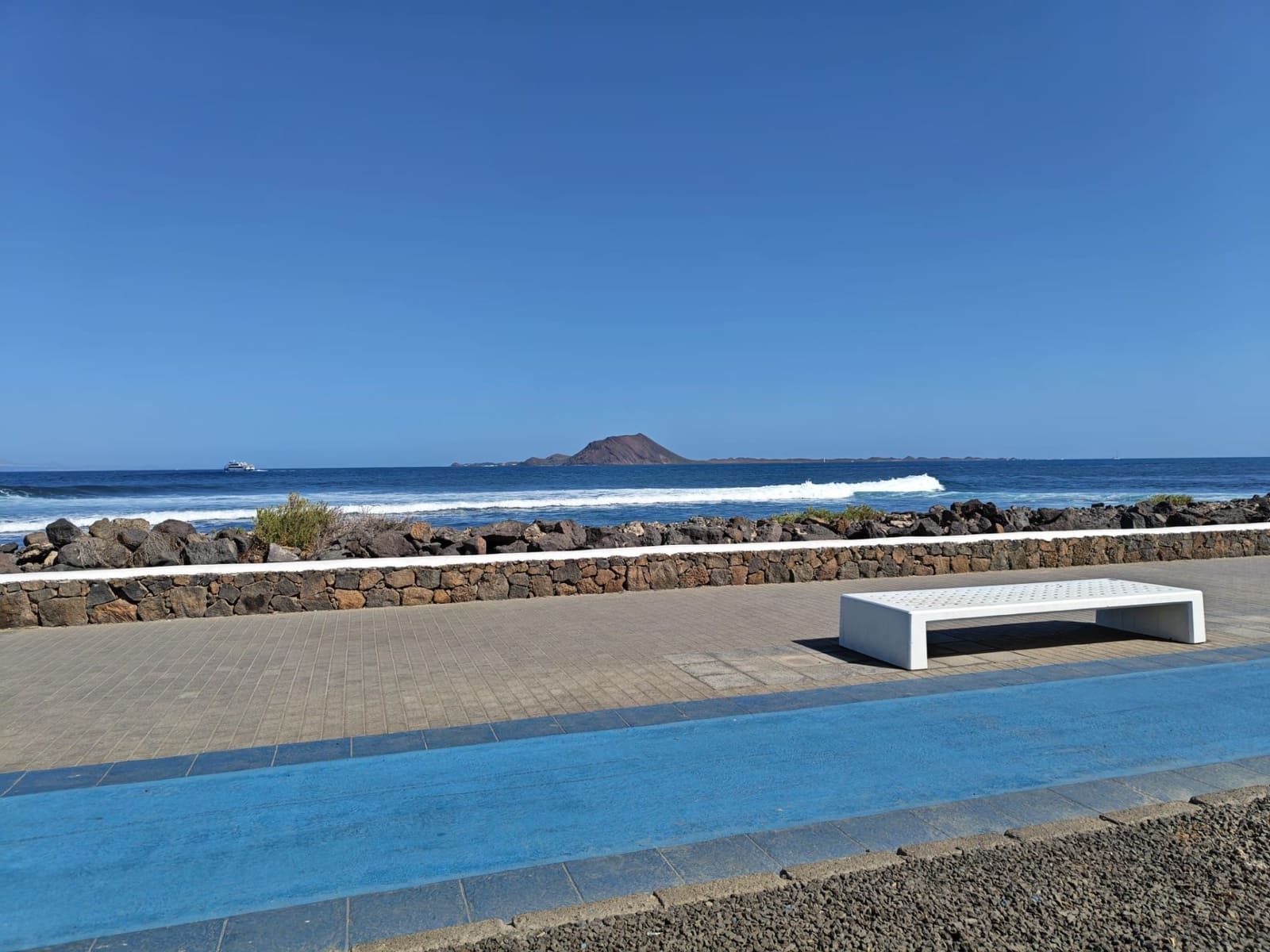 2 bedroom Apartment for sale in Corralejo - € 355,000 (Ref: 9366920)