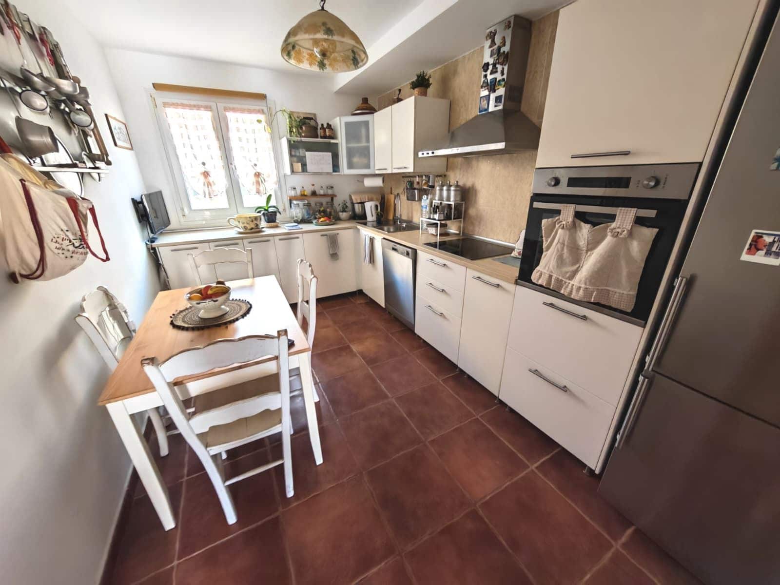 3 bedroom Villa for sale in Corralejo with garage - € 320,000 (Ref: 9439667)