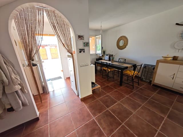 3 Zimmer Villa zu verkaufen in Corralejo, La Oliva mit Garage - 320.000 € (Ref: 9439667)