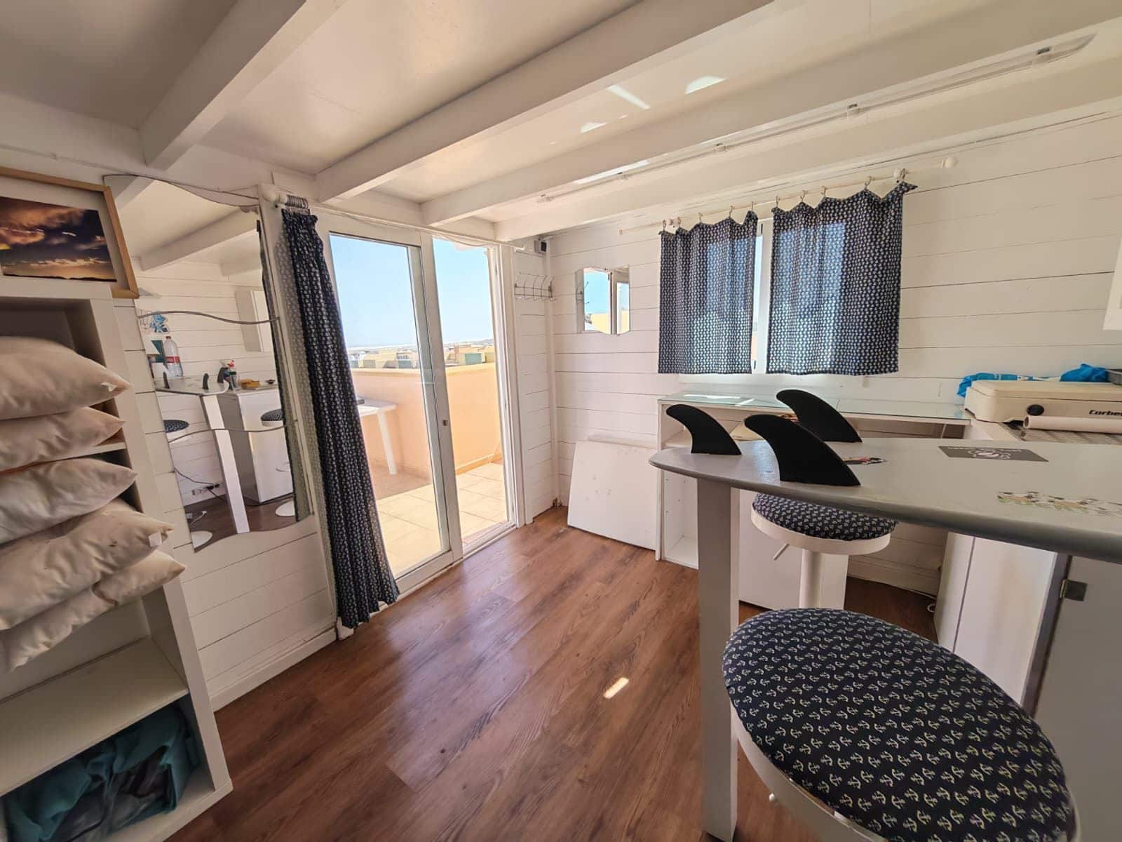 3 slaapkamer Appartement te koop in Corralejo met garage - € 238.000 (Ref: 9614654)