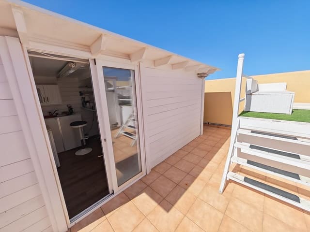 3 slaapkamer Appartement te koop in Corralejo, La Oliva met garage - € 238.000 (Ref: 9614654)