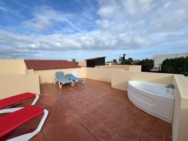 2 soverom Villa til salgs i Corralejo, La Oliva - € 405 000 (Ref: 9639054)