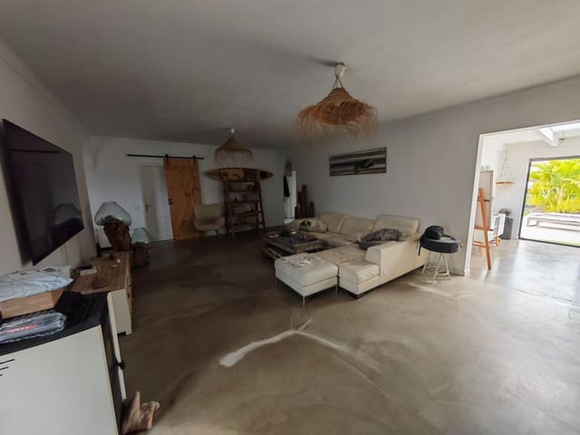 4 soverom Villa til salgs i Lajares, La Oliva med svømmebasseng - € 900 000 (Ref: 9755283)