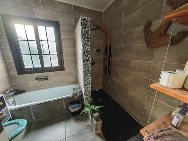 4 soverom Villa til salgs i Lajares, La Oliva med svømmebasseng - € 900 000 (Ref: 9755283)