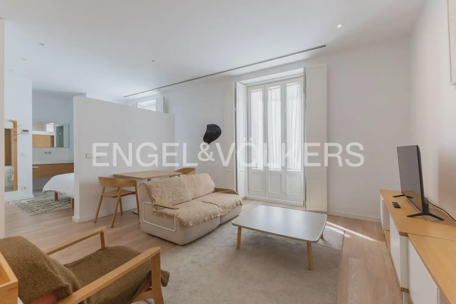 1 Zimmer Wohnung zu vermieten in Valencia Stadt - 1.750 € (Ref: 10000616)
