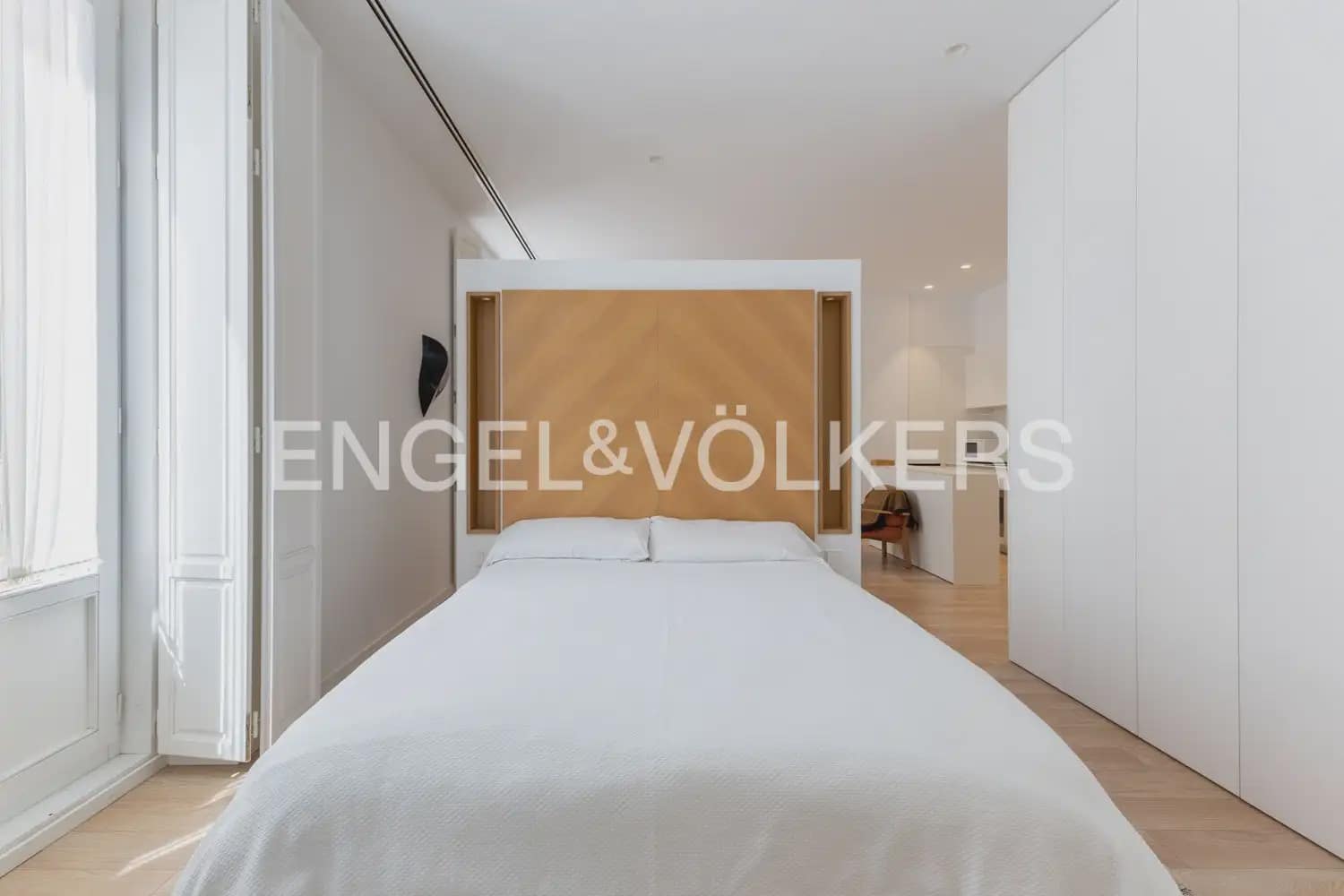 1 Zimmer Wohnung zu vermieten in Valencia Stadt - 1.750 € (Ref: 10000616)