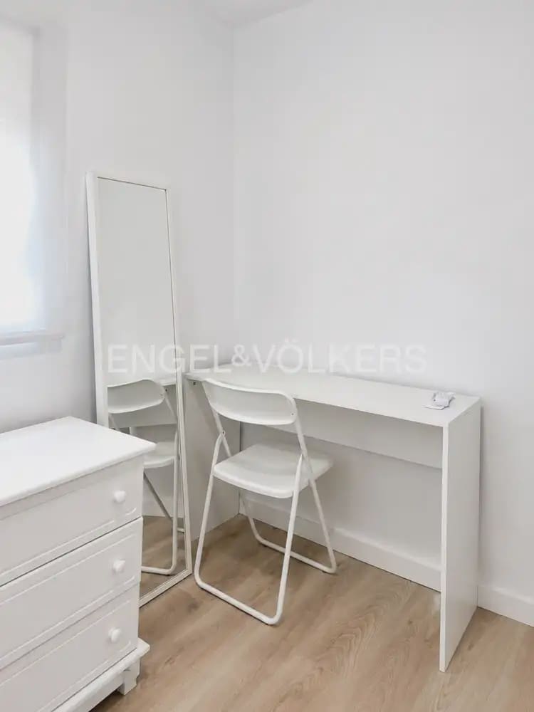 3 soveværelse Lejlighed til leje i Moncada - € 1.200 (Ref: 10000617)