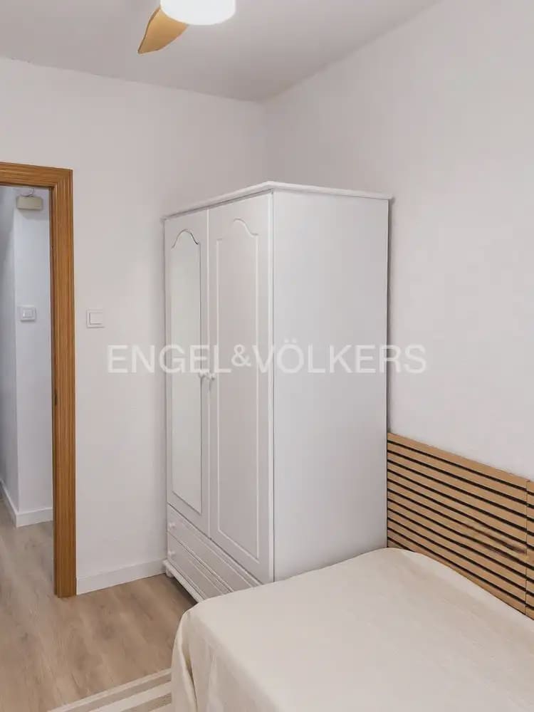 3 soveværelse Lejlighed til leje i Moncada - € 1.200 (Ref: 10000617)