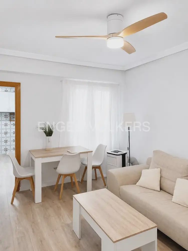 3 soveværelse Lejlighed til leje i Moncada - € 1.200 (Ref: 10000617)