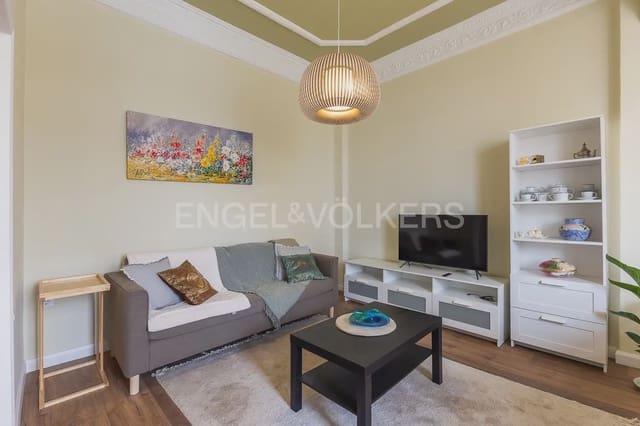 2 bedroom Flat for rent in Russafa, Valencia city - € 2,000 (Ref: 10000618)