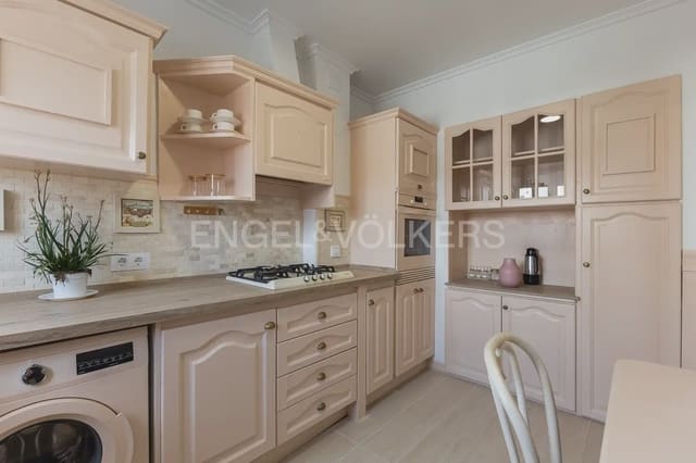2 bedroom Flat for rent in Russafa, Valencia city - € 2,000 (Ref: 10000618)