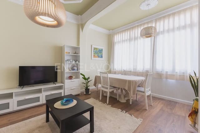2 bedroom Flat for rent in Russafa, Valencia city - € 2,000 (Ref: 10000618)