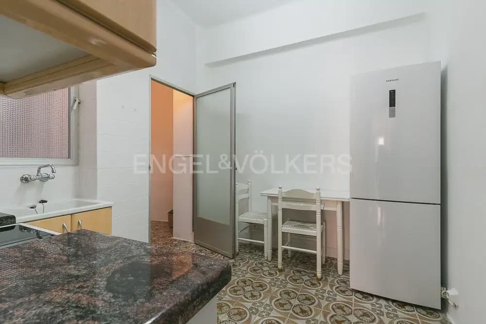 4 camera da letto Appartamento da affittare in Valencia citta - 1.400 € (Rif: 10000619)