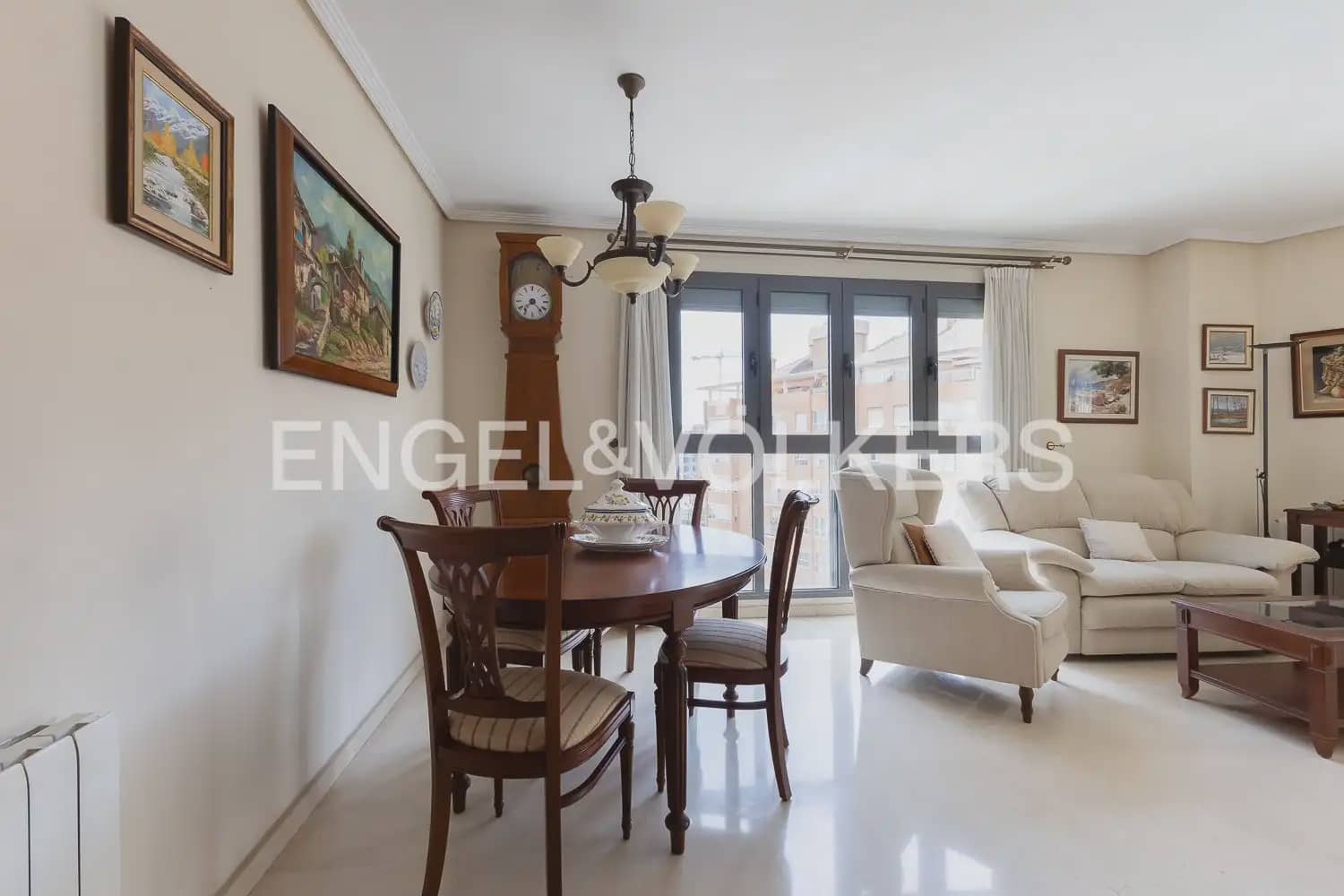 3 Zimmer Wohnung zu vermieten in Valencia Stadt mit Pool Garage - 2.000 € (Ref: 10000620)