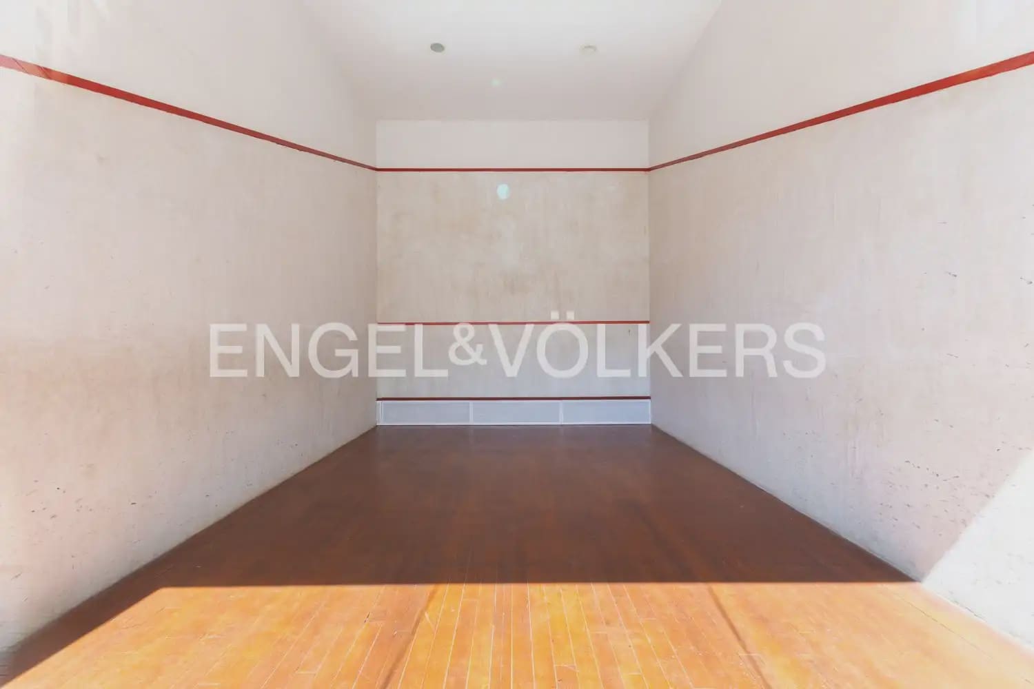 3 Zimmer Wohnung zu vermieten in Valencia Stadt mit Pool Garage - 2.000 € (Ref: 10000620)