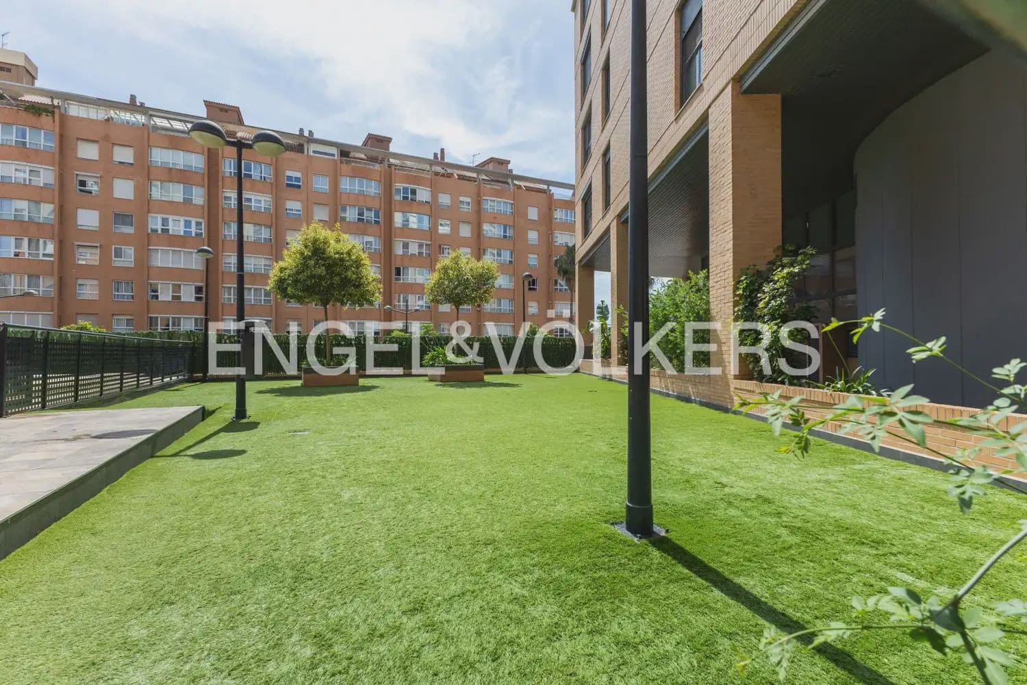 3 Zimmer Wohnung zu vermieten in Valencia Stadt mit Pool Garage - 2.000 € (Ref: 10000620)