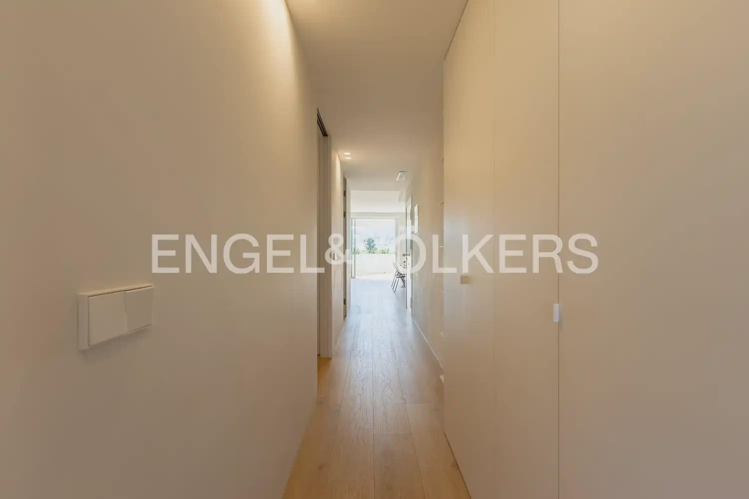 2 bedroom Flat for rent in Denia with pool - € 1,550 (Ref: 10000621)