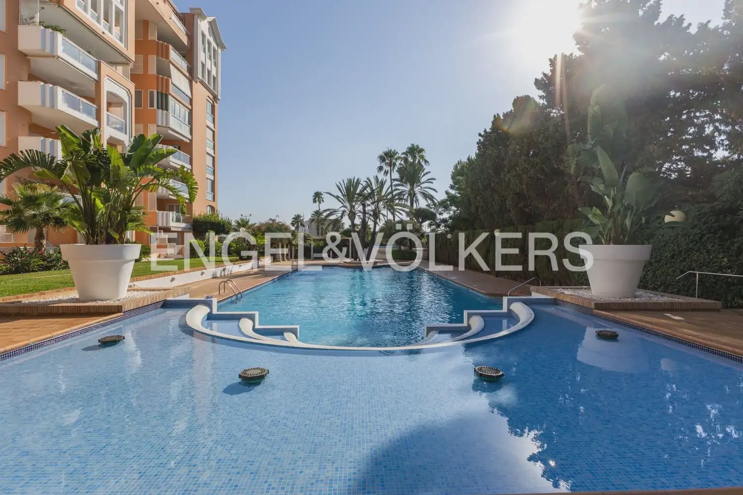 2 bedroom Flat for rent in Denia with pool - € 1,550 (Ref: 10000621)