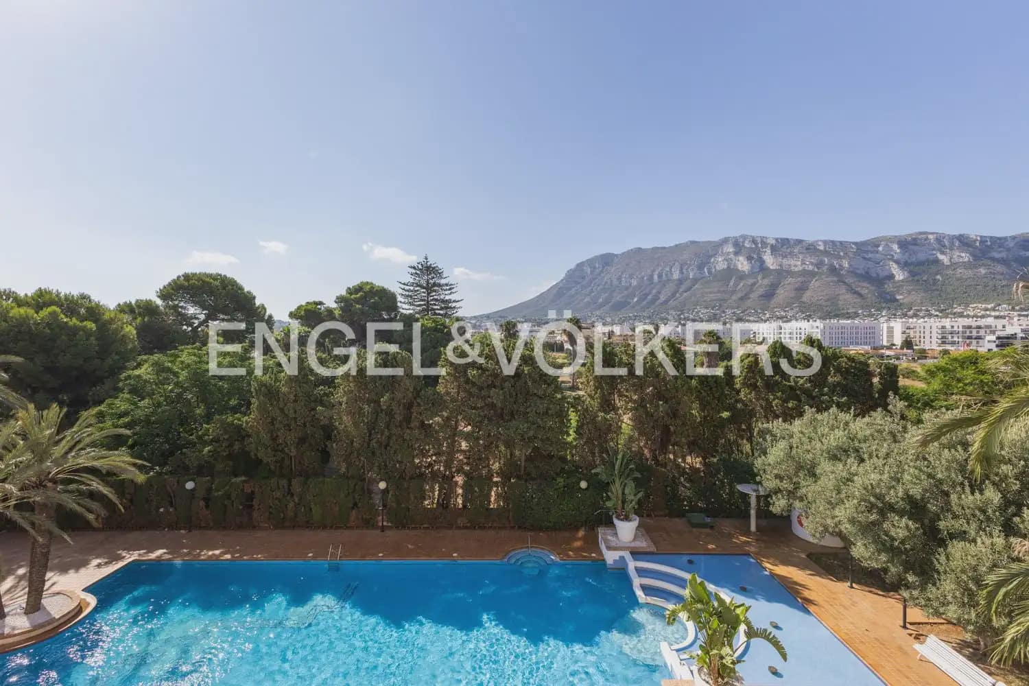 2 bedroom Flat for rent in Denia with pool - € 1,550 (Ref: 10000621)