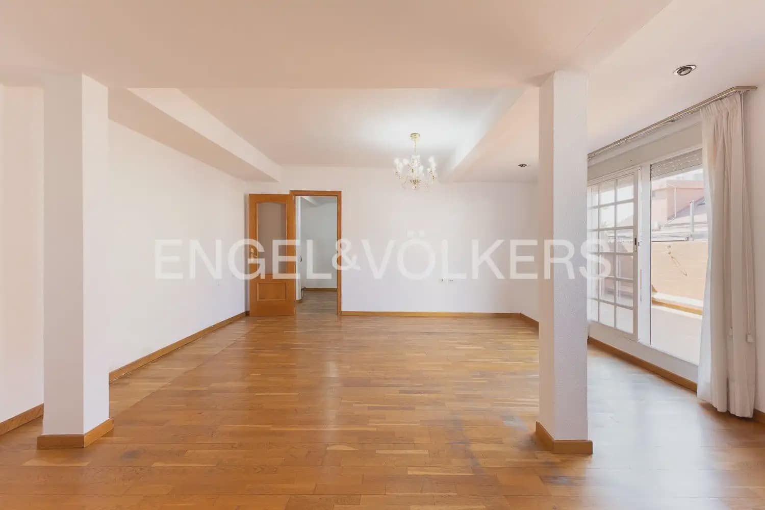 Ático de 4 habitaciones en València ciudad en venta con garaje - 580.000 € (Ref: 10000622)