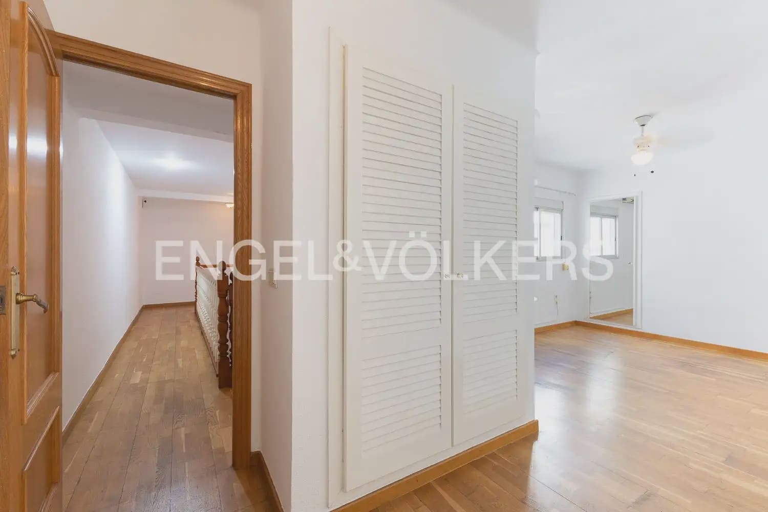 Ático de 4 habitaciones en València ciudad en venta con garaje - 580.000 € (Ref: 10000622)