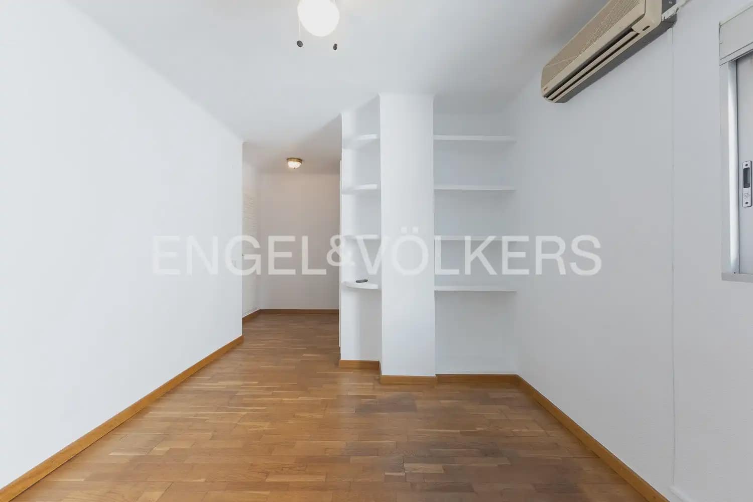 Ático de 4 habitaciones en València ciudad en venta con garaje - 580.000 € (Ref: 10000622)