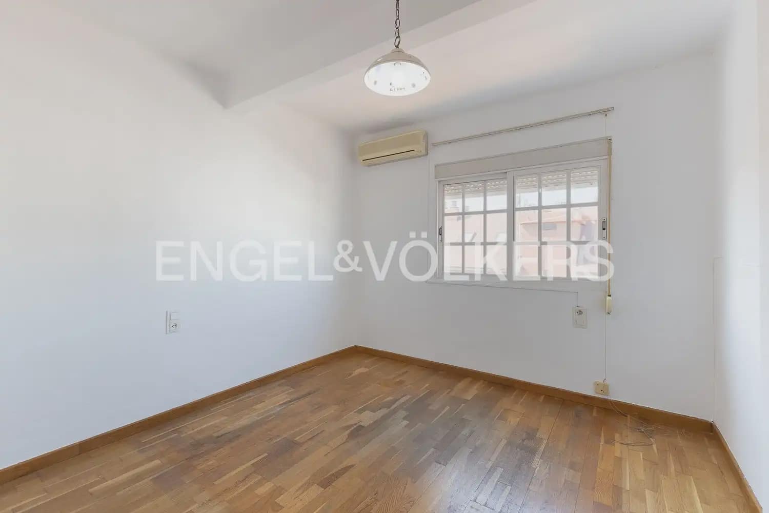 Ático de 4 habitaciones en València ciudad en venta con garaje - 580.000 € (Ref: 10000622)