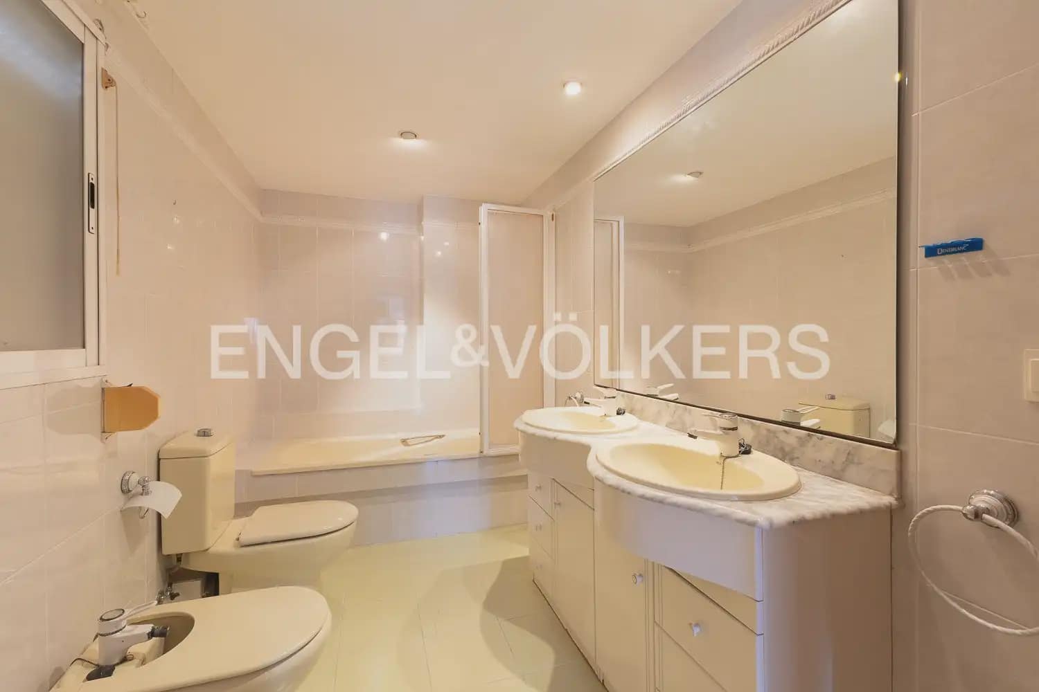 Ático de 4 habitaciones en València ciudad en venta con garaje - 580.000 € (Ref: 10000622)