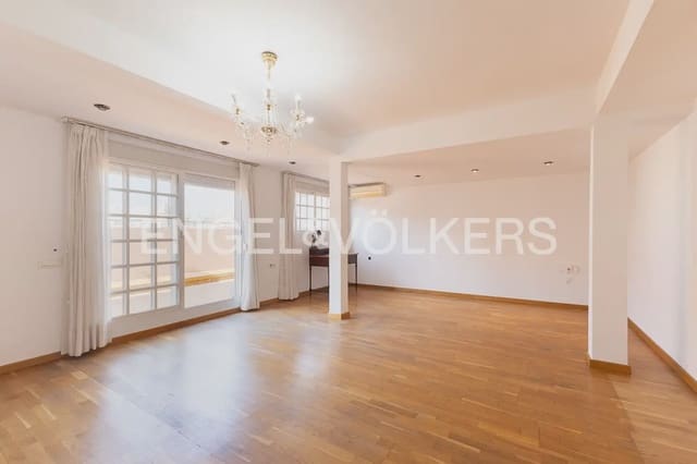 Ático de 4 habitaciones en Patraix, València ciudad en venta con garaje - 580.000 € (Ref: 10000622)