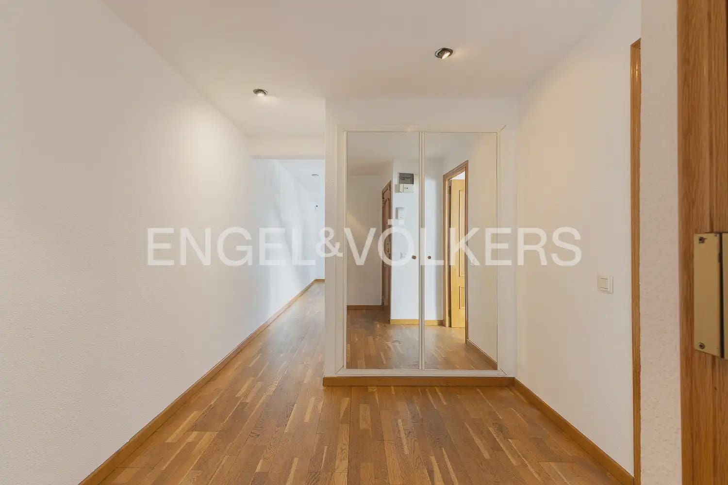 Ático de 4 habitaciones en València ciudad en venta con garaje - 580.000 € (Ref: 10000622)