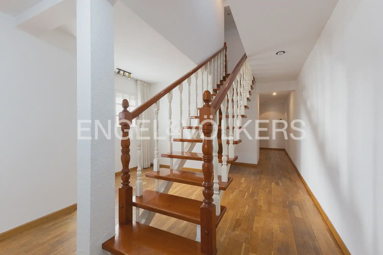 Ático de 4 habitaciones en València ciudad en venta con garaje - 580.000 € (Ref: 10000622)