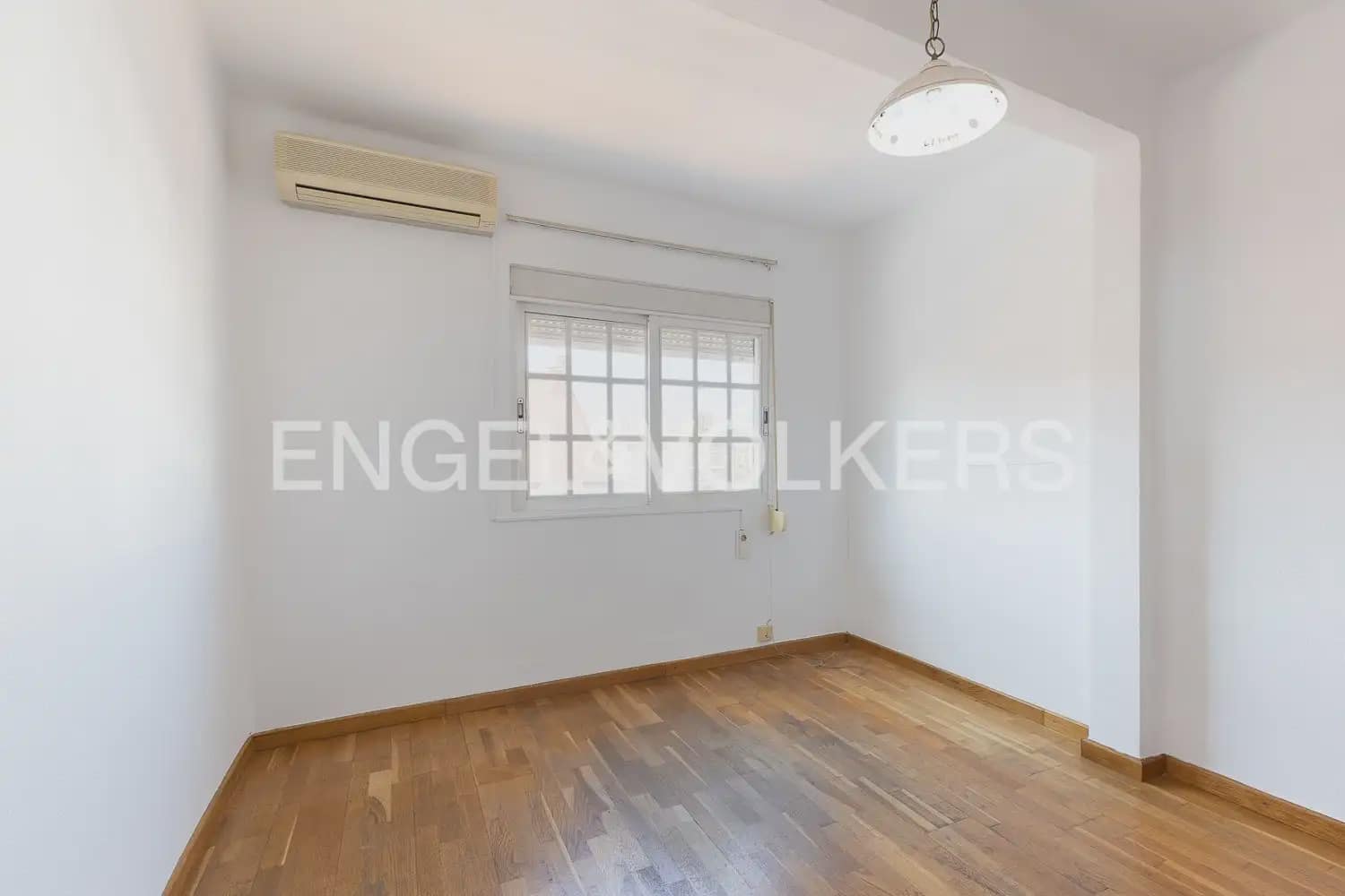 Ático de 4 habitaciones en València ciudad en venta con garaje - 580.000 € (Ref: 10000622)
