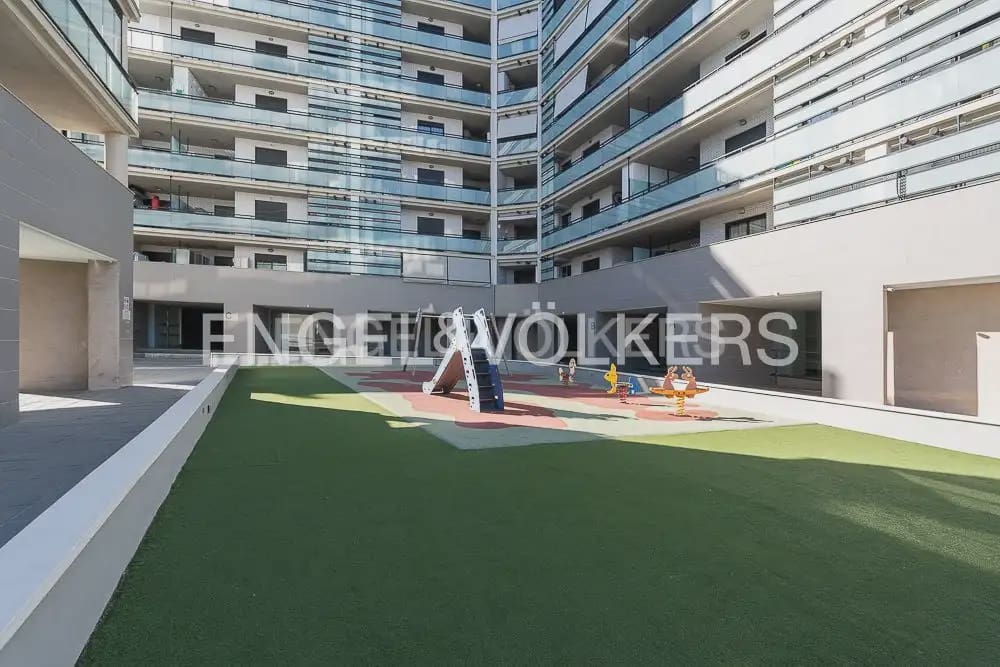 4 slaapkamer Flat te huur in Sagunto / Sagunt met zwembad garage - € 2.000 (Ref: 10001225)