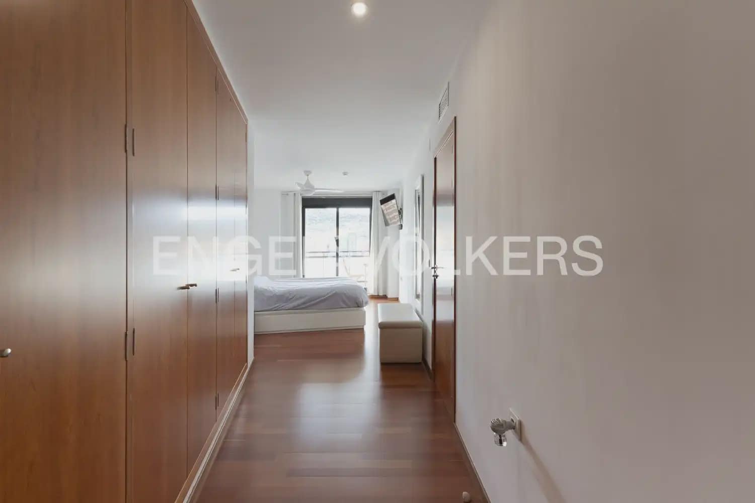 4 slaapkamer Flat te huur in Sagunto / Sagunt met zwembad garage - € 2.000 (Ref: 10001225)