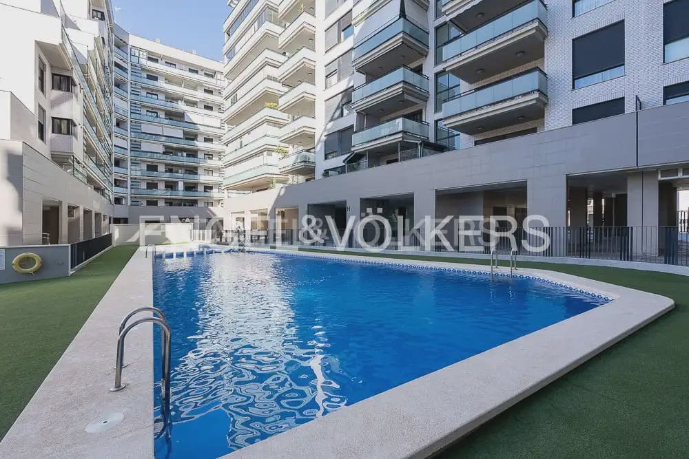 4 slaapkamer Flat te huur in Sagunto / Sagunt met zwembad garage - € 2.000 (Ref: 10001225)