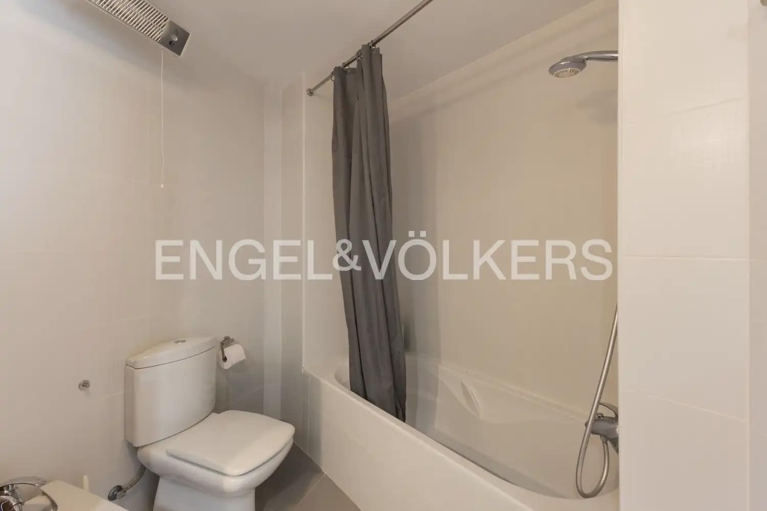 4 slaapkamer Flat te huur in Sagunto / Sagunt met zwembad garage - € 2.000 (Ref: 10001225)