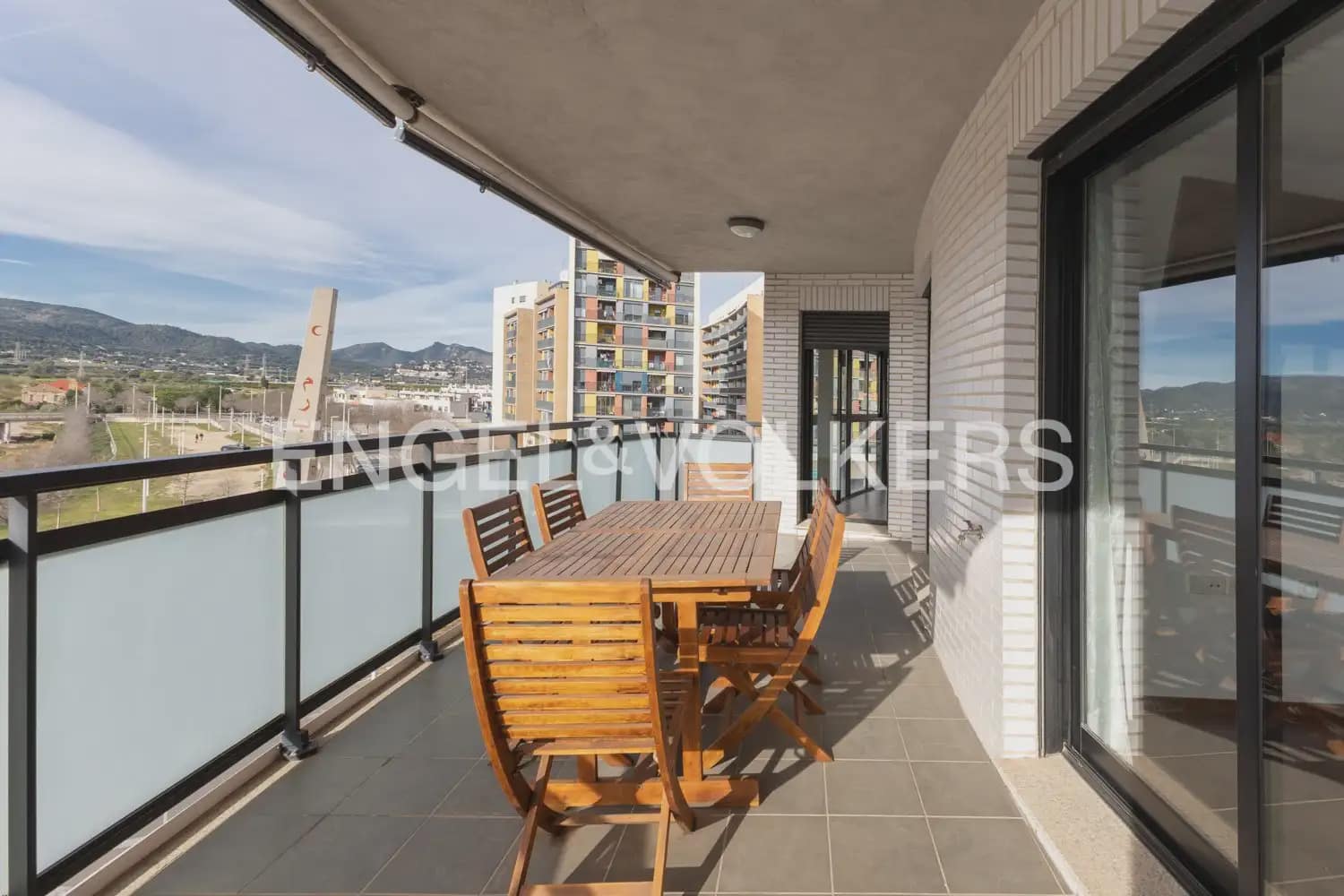 4 slaapkamer Flat te huur in Sagunto / Sagunt met zwembad garage - € 2.000 (Ref: 10001225)
