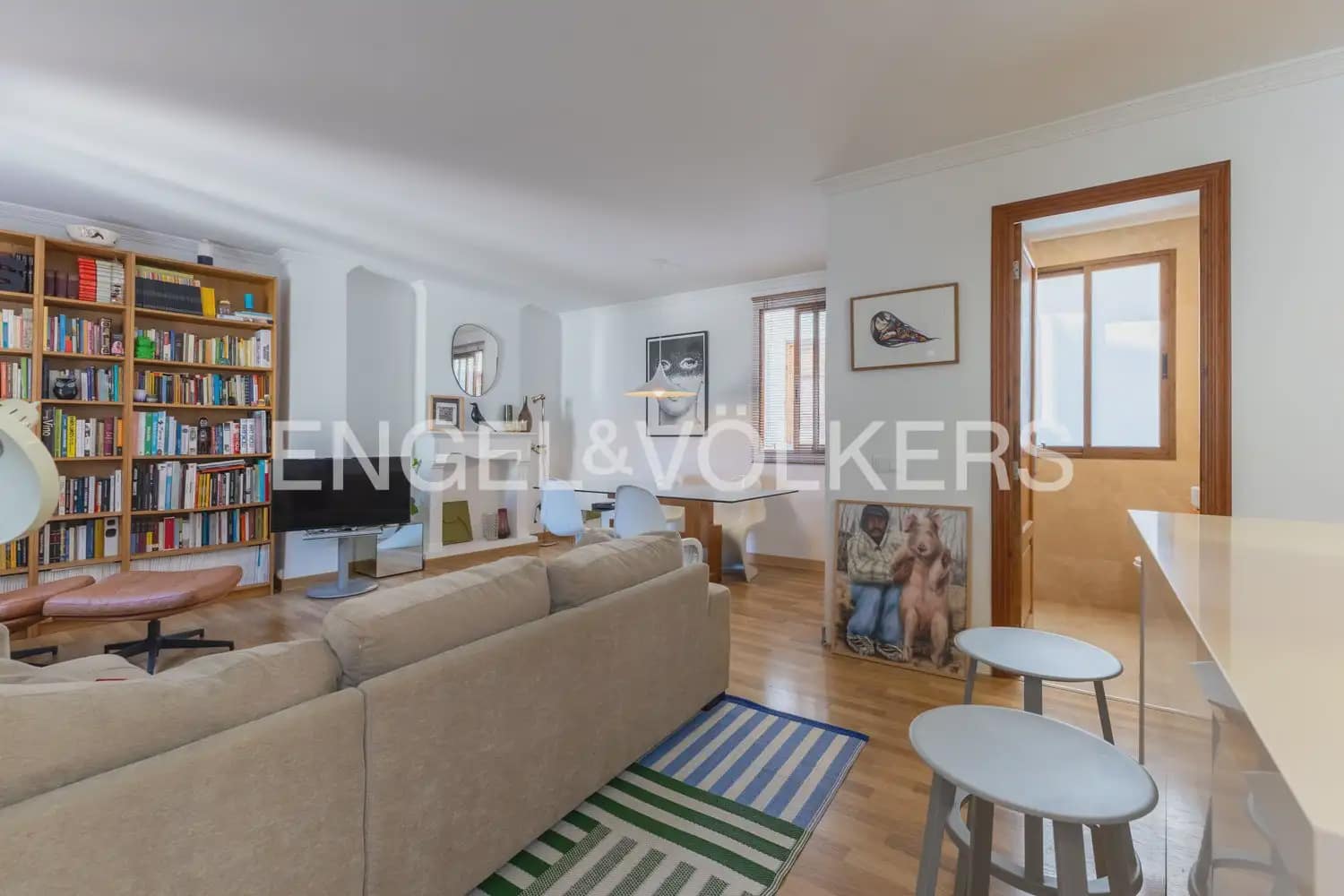 3 bedroom Flat for sale in Valencia city - € 425,000 (Ref: 10004313)