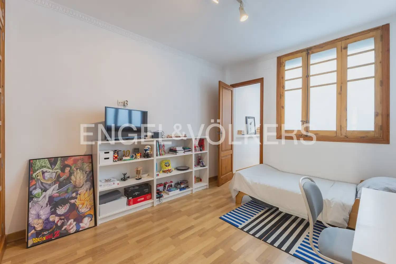 3 bedroom Flat for sale in Valencia city - € 425,000 (Ref: 10004313)