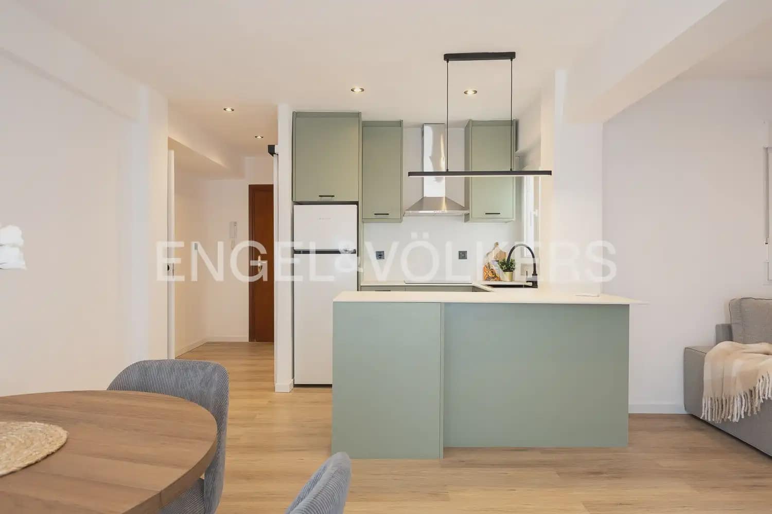 2 quarto Apartamento para arrendar em Valencia cidade - 1 600 € (Ref: 10004585)