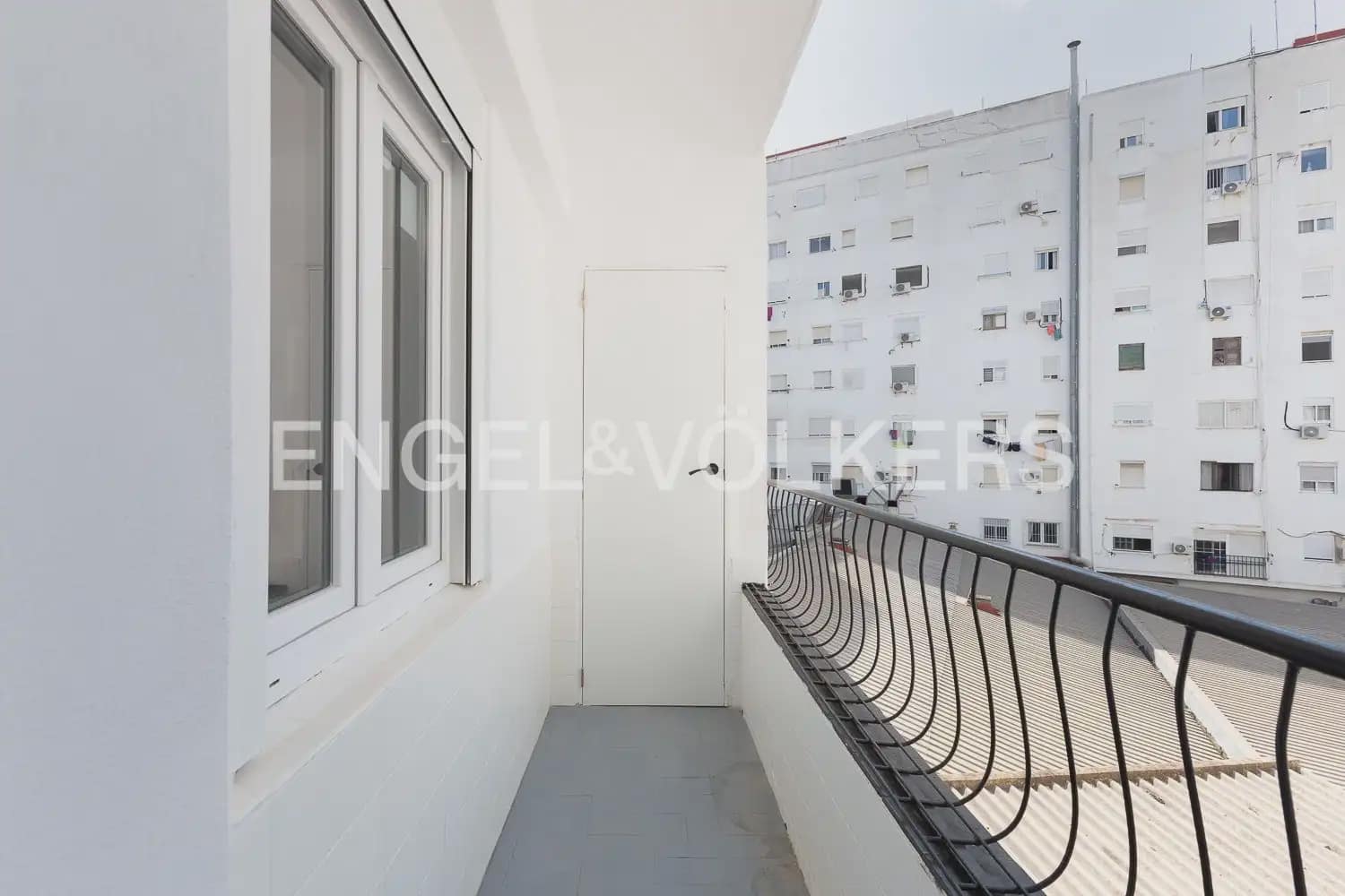 2 quarto Apartamento para arrendar em Valencia cidade - 1 600 € (Ref: 10004585)