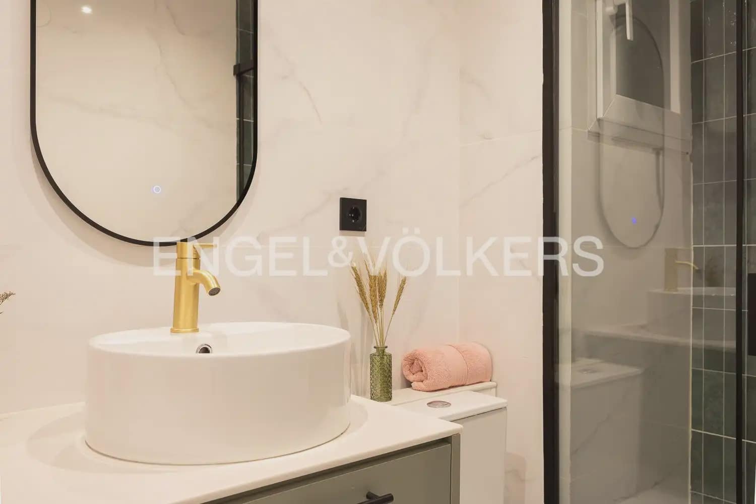 2 quarto Apartamento para arrendar em Valencia cidade - 1 600 € (Ref: 10004585)